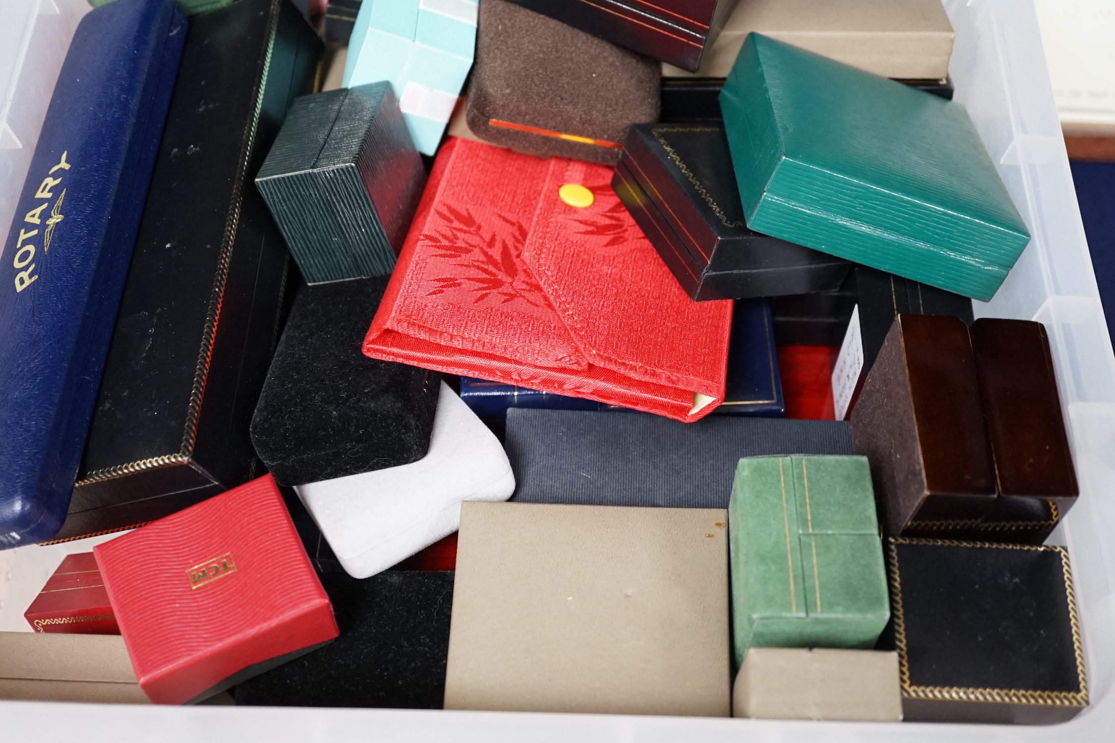 A large quantity of assorted jewellery boxes.